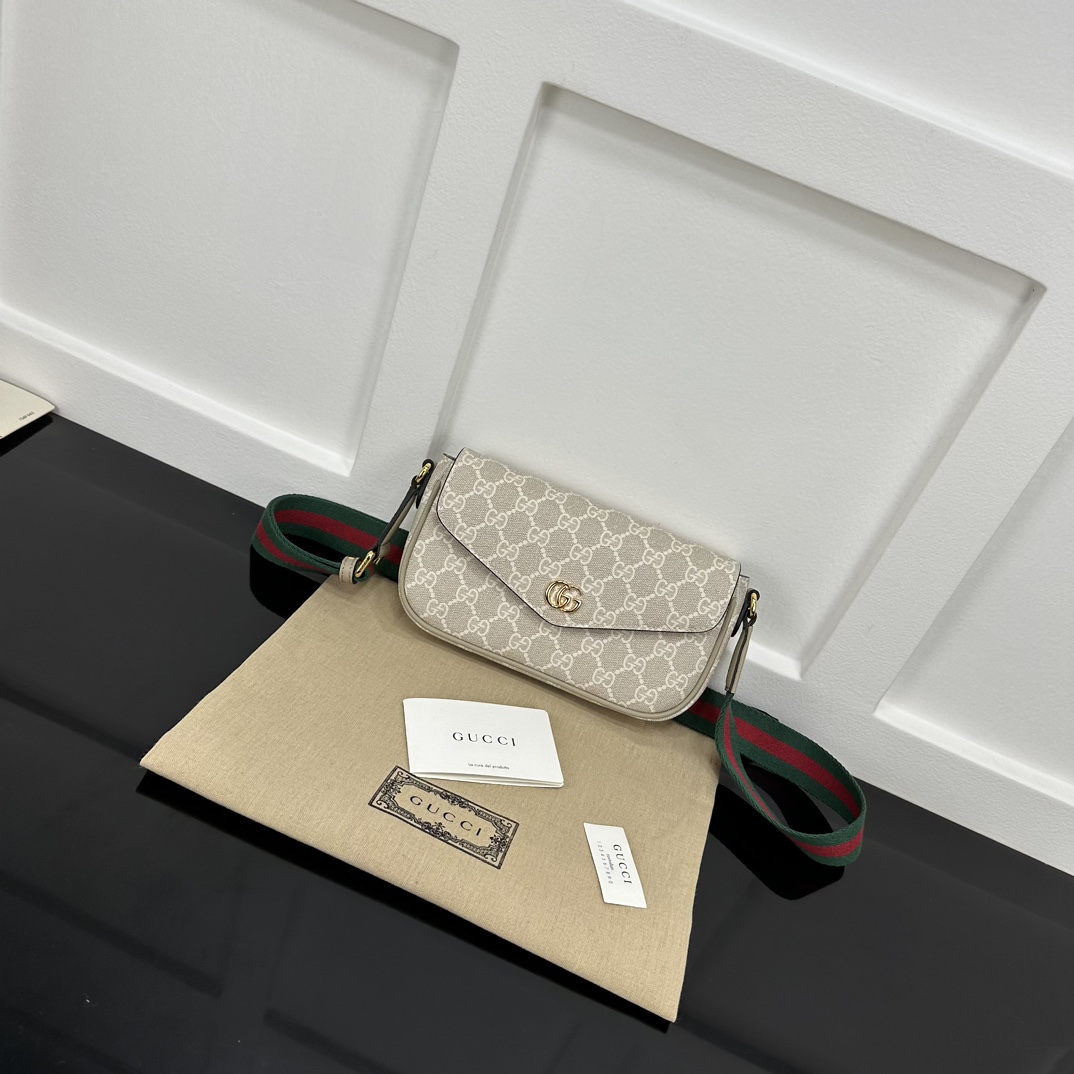 Gucci Satchel Bags